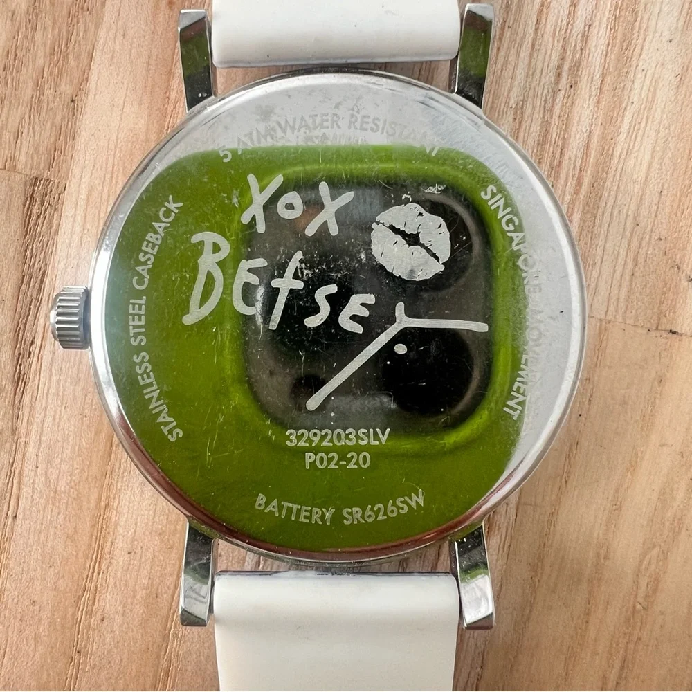 Betsey Johnson ladies floral fashion watch NEW BATTERY